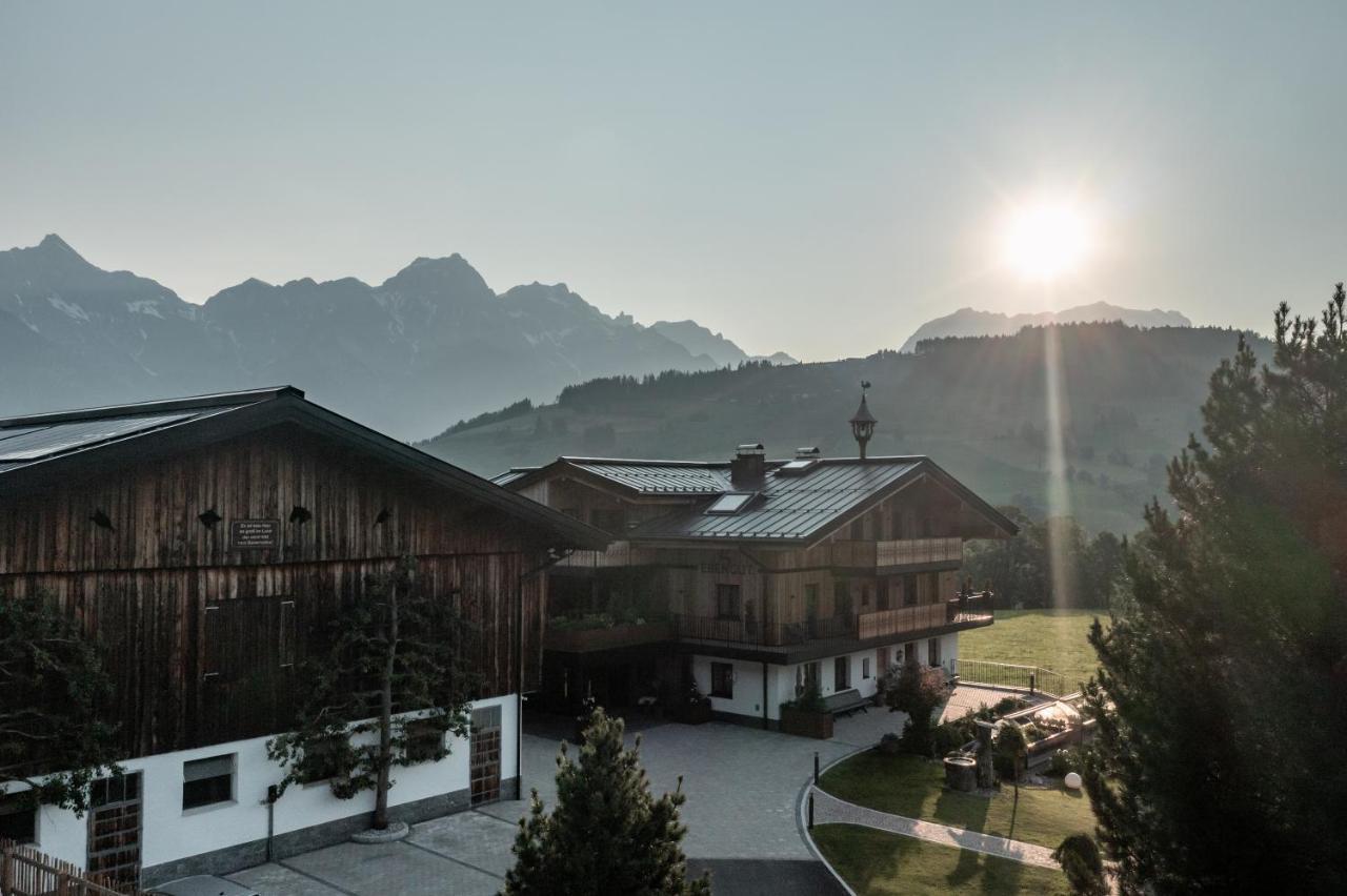 Biohof Ebengut Aparthotel Maria Alm am Steinernen Meer Luaran gambar