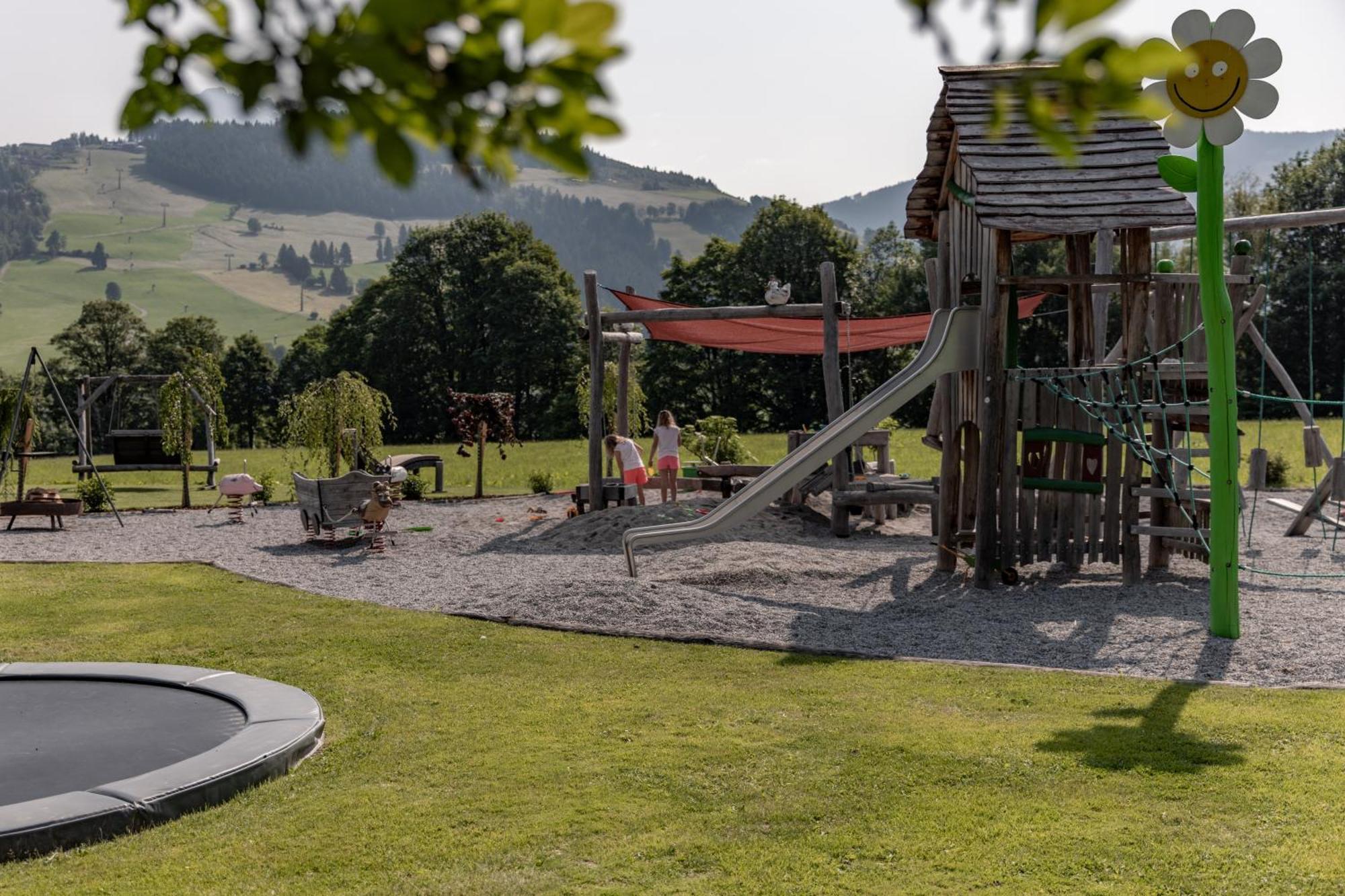 Biohof Ebengut Aparthotel Maria Alm am Steinernen Meer Luaran gambar