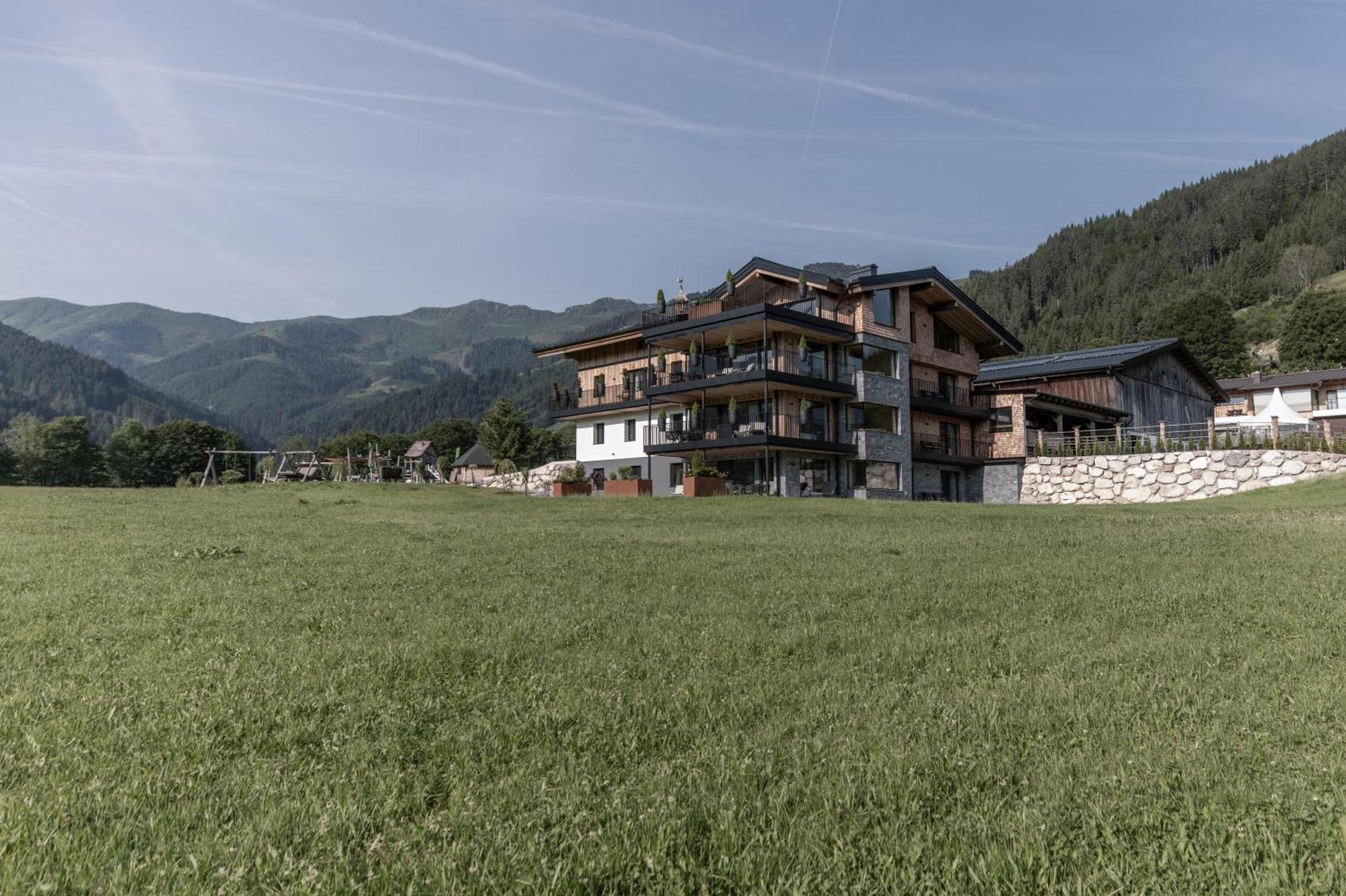 Biohof Ebengut Aparthotel Maria Alm am Steinernen Meer Luaran gambar